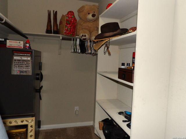 930 PUMPKIN RDG, New Braunfels, TX 78130