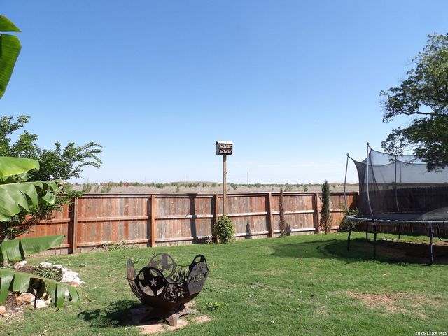 930 PUMPKIN RDG, New Braunfels, TX 78130
