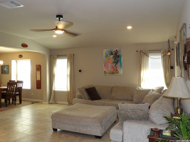 930 PUMPKIN RDG, New Braunfels, TX 78130