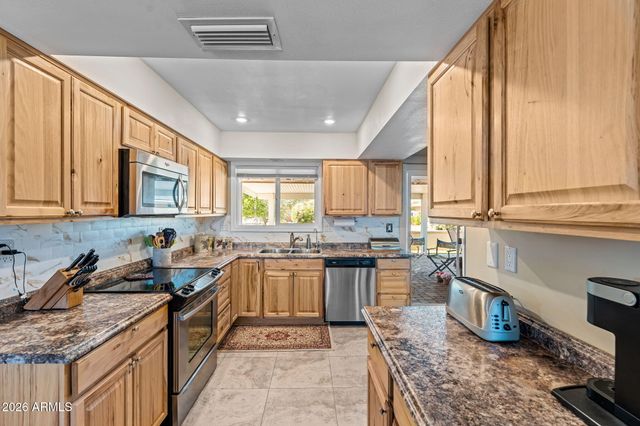 13530 W SPANISH GARDEN Drive, Sun City West, AZ 85375