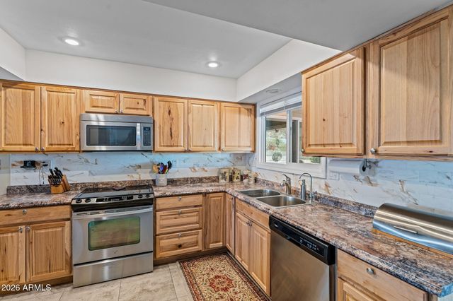 13530 W SPANISH GARDEN Drive, Sun City West, AZ 85375