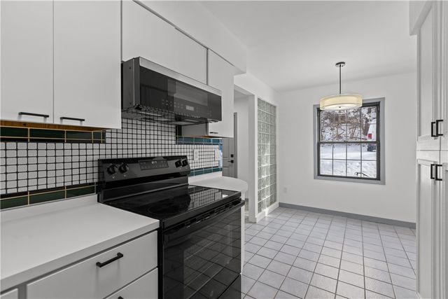 546 CARRIAGE CIR., Pennsbury, PA 15205