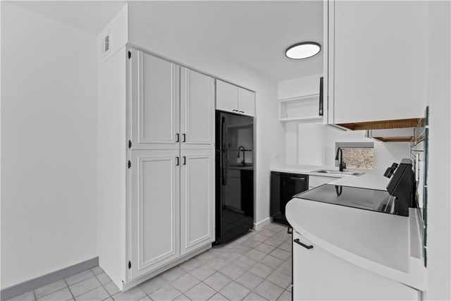 546 CARRIAGE CIR., Pennsbury, PA 15205