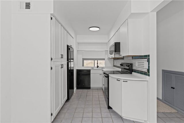 546 CARRIAGE CIR., Pennsbury, PA 15205