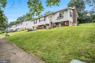 3212 TRINITY RD, Harrisburg, PA 17109