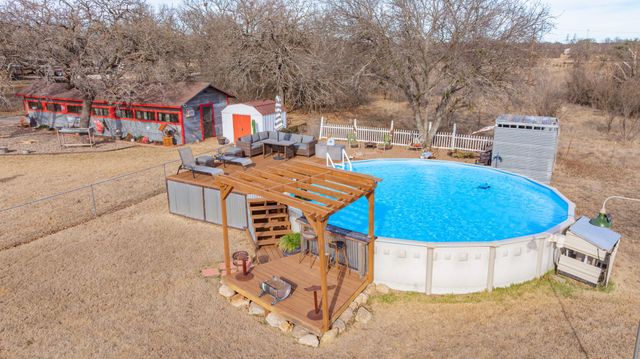 310 Centeridge Lane, Graham, TX 76450