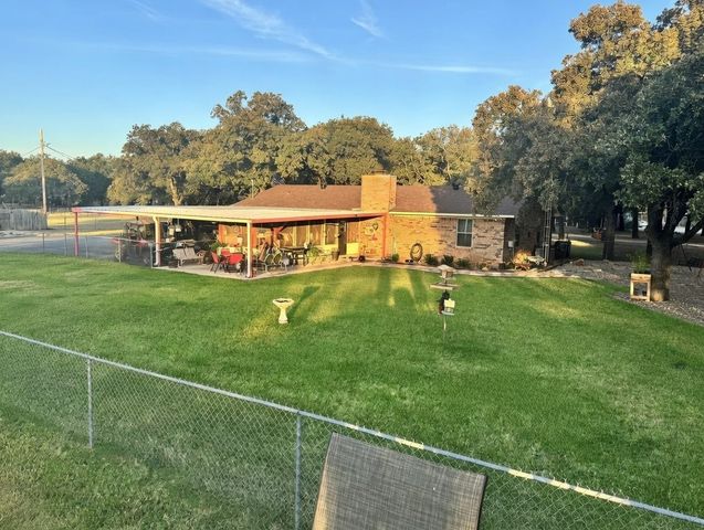 310 Centeridge Lane, Graham, TX 76450