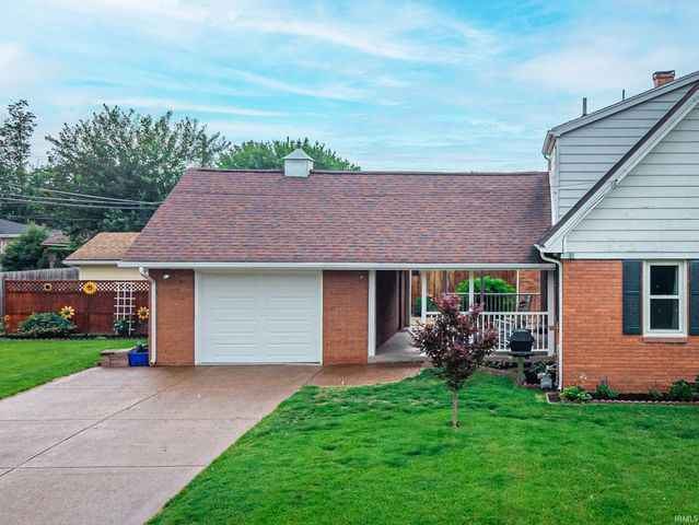 2700 Vogel Road, Evansville, IN 47711