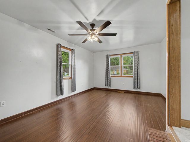 2700 Vogel Road, Evansville, IN 47711