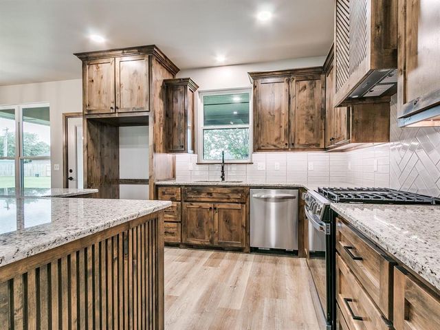 705 E Kennedy Street, Lexington, OK 73051
