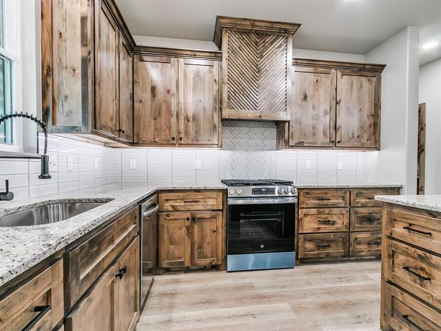 705 E Kennedy Street, Lexington, OK 73051