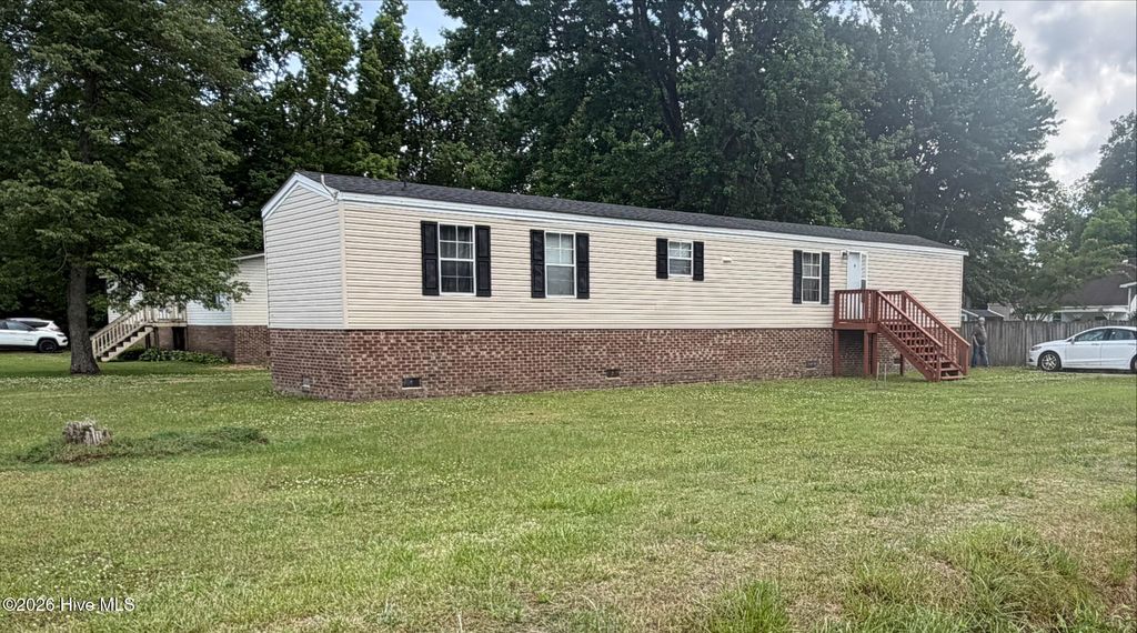 484 Harbinger Street, Belhaven, NC 27810