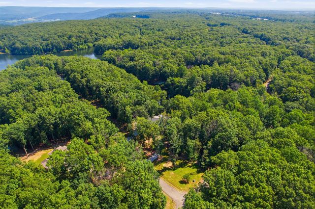 40 Trussell Creek Trl, Monteagle, TN 37356