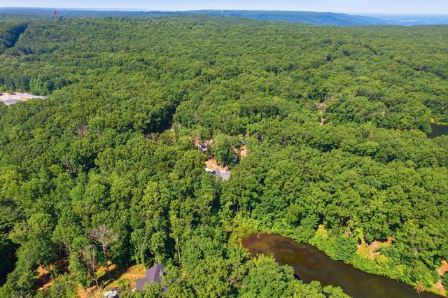40 Trussell Creek Trl, Monteagle, TN 37356
