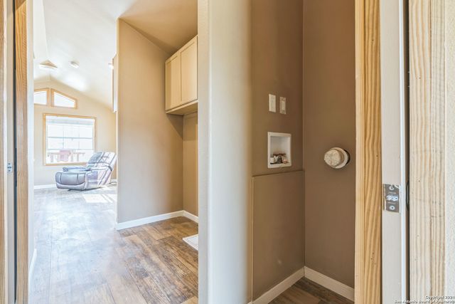 2046 Dry Creek, Canyon Lake, TX 78133