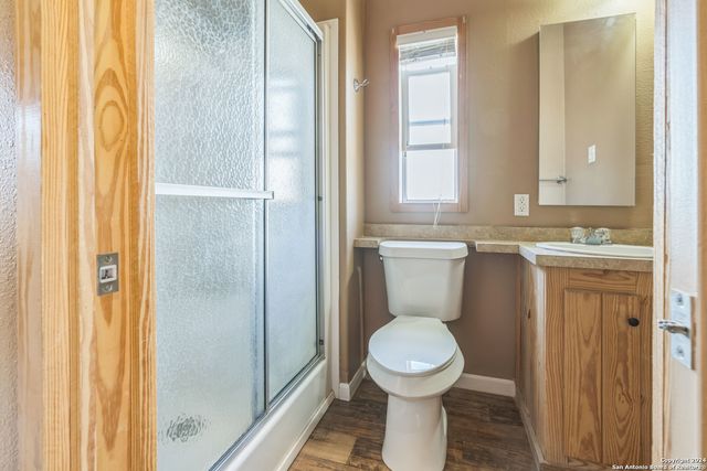 2046 Dry Creek, Canyon Lake, TX 78133