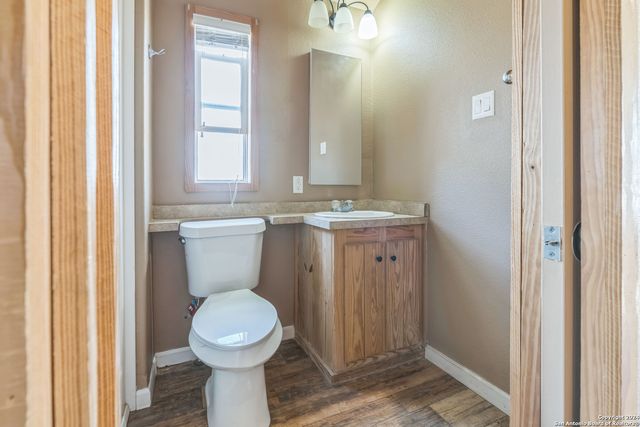 2046 Dry Creek, Canyon Lake, TX 78133