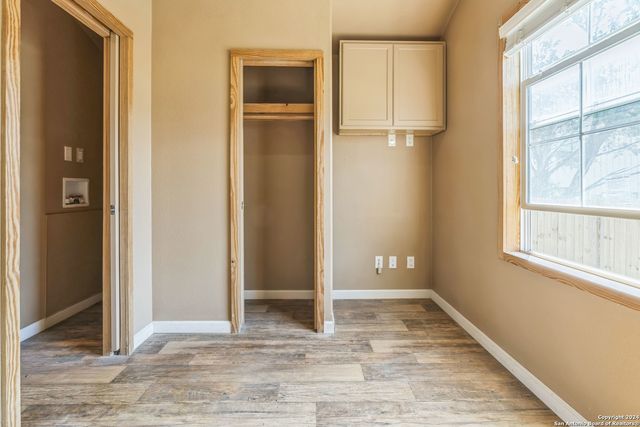 2046 Dry Creek, Canyon Lake, TX 78133