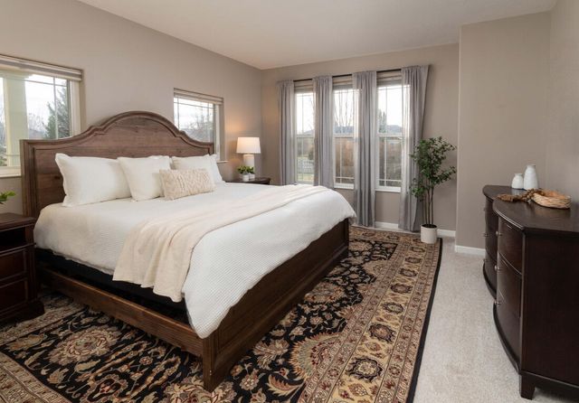 1008 NW 15th Street, Redmond, OR 97756