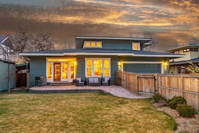 1008 NW 15th Street, Redmond, OR 97756