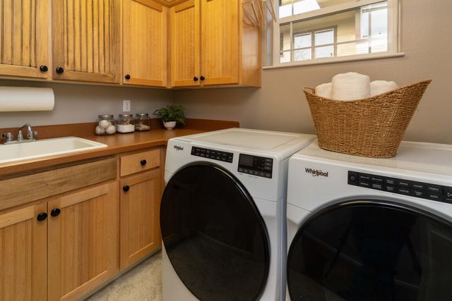 1008 NW 15th Street, Redmond, OR 97756