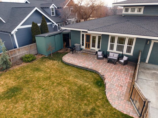 1008 NW 15th Street, Redmond, OR 97756