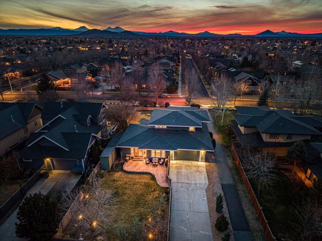 1008 NW 15th Street, Redmond, OR 97756