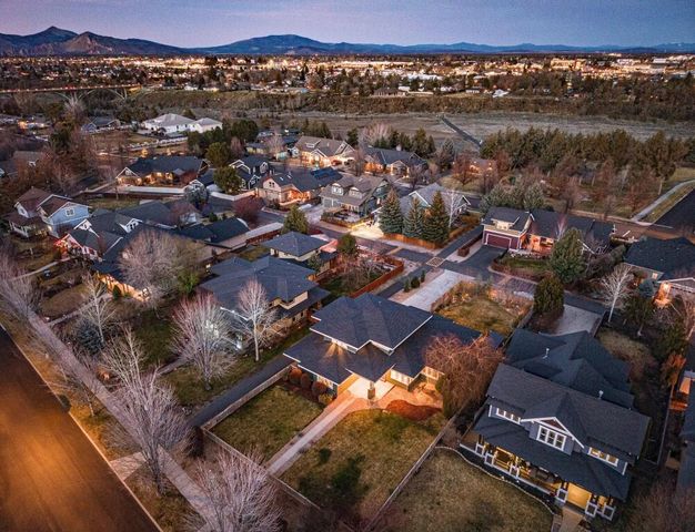 1008 NW 15th Street, Redmond, OR 97756