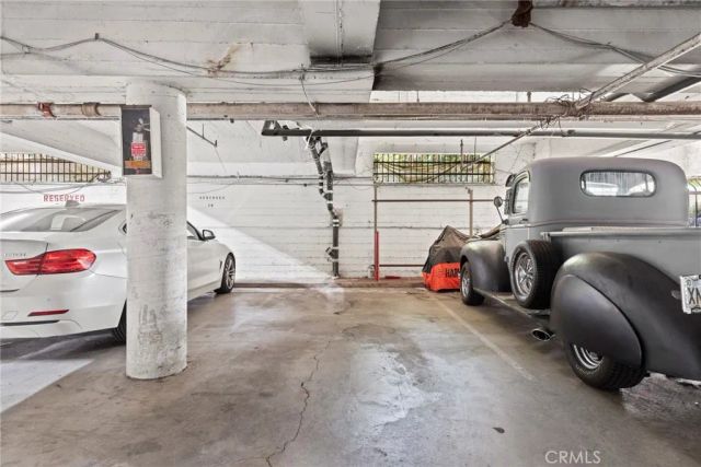 1525 N Hayworth Avenue 204, Los Angeles, CA 90046