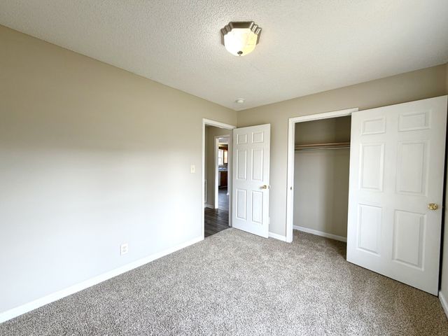 935 Lindsey Dr, Clarksville, TN 37042