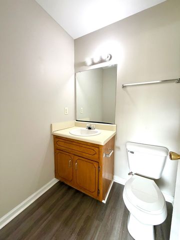 935 Lindsey Dr, Clarksville, TN 37042