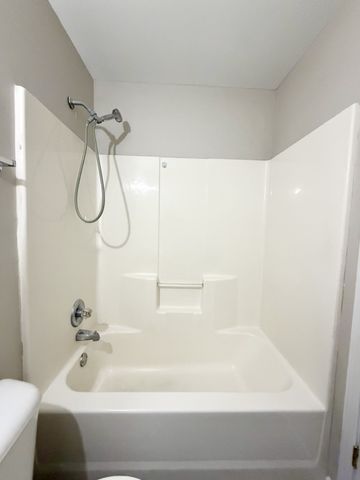 935 Lindsey Dr, Clarksville, TN 37042