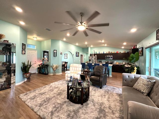 15329 SW 65th Ter Road, Ocala, FL 34473