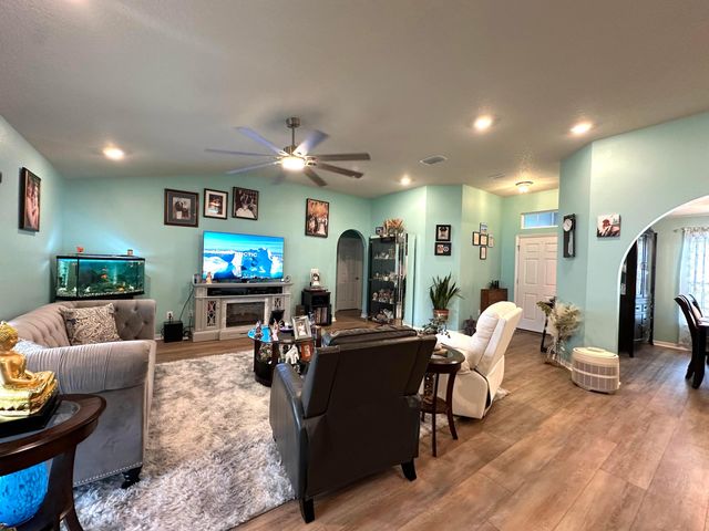 15329 SW 65th Ter Road, Ocala, FL 34473