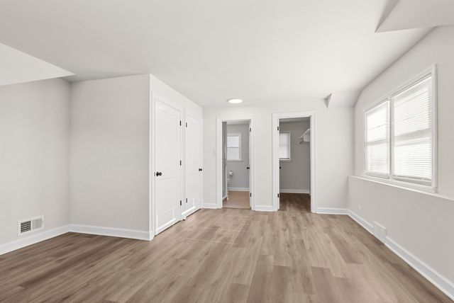 141 N Peck Avenue, La Grange, IL 60525