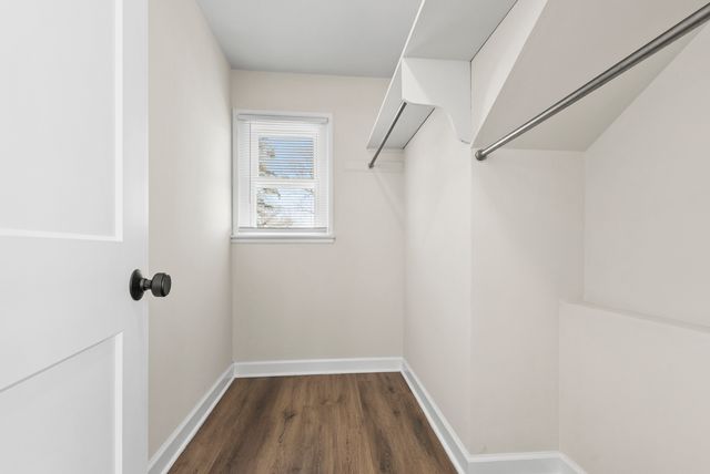 141 N Peck Avenue, La Grange, IL 60525