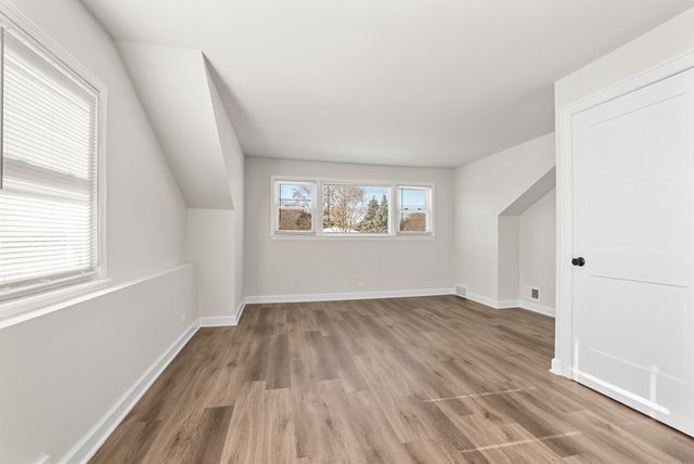 141 N Peck Avenue, La Grange, IL 60525