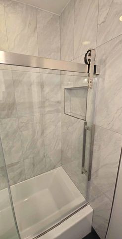 5001 CarriageWay Drive 308, Rolling Meadows, IL 60008