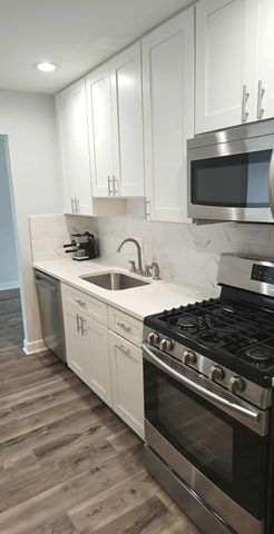 5001 CarriageWay Drive 308, Rolling Meadows, IL 60008