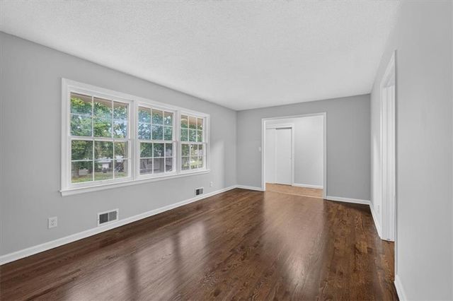 3412 NE 68th Terrace, Kansas City, MO 64119
