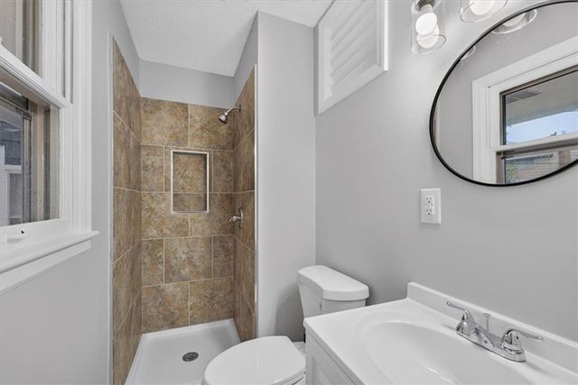 3412 NE 68th Terrace, Kansas City, MO 64119