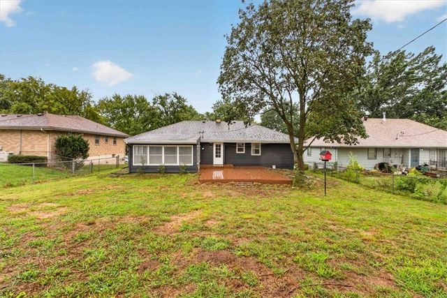 3412 NE 68th Terrace, Kansas City, MO 64119