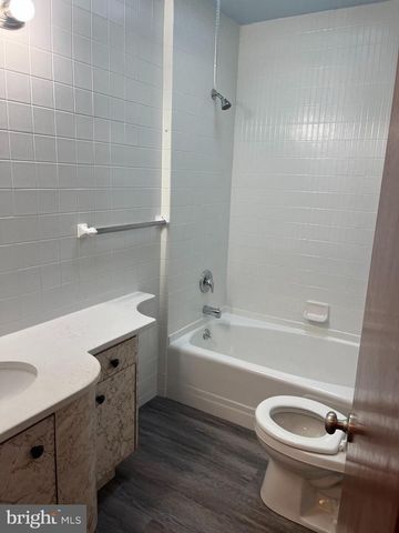 151 N CAROL BLVD, Upper Darby, PA 19082