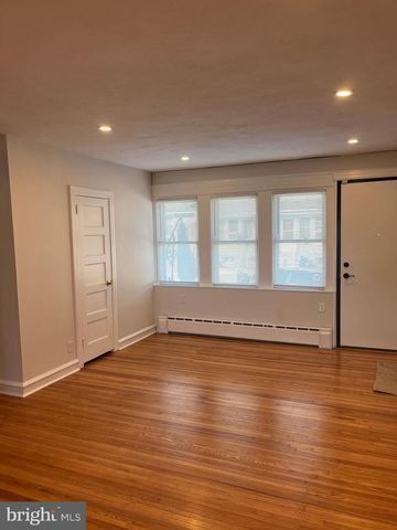 151 N CAROL BLVD, Upper Darby, PA 19082