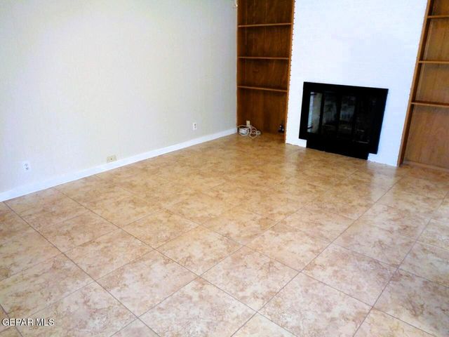 621 Westview Avenue, El Paso, TX 79912