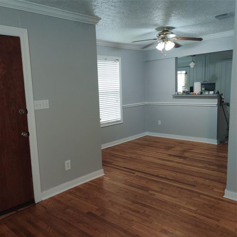 919 Oak Meadows Street, Houston, TX 77017