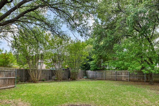 6851 Shorecrest Court, Fort Worth, TX 76132