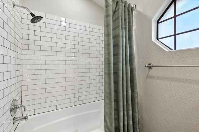 4126 Tarpon Lane, Grand Prairie, TX 75052