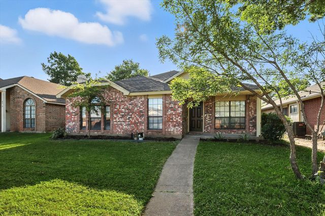 4126 Tarpon Lane, Grand Prairie, TX 75052