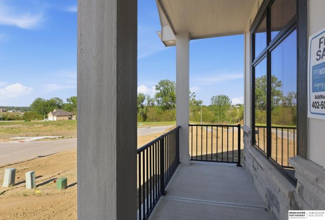 21710 Blaine Street, Omaha, NE 68022